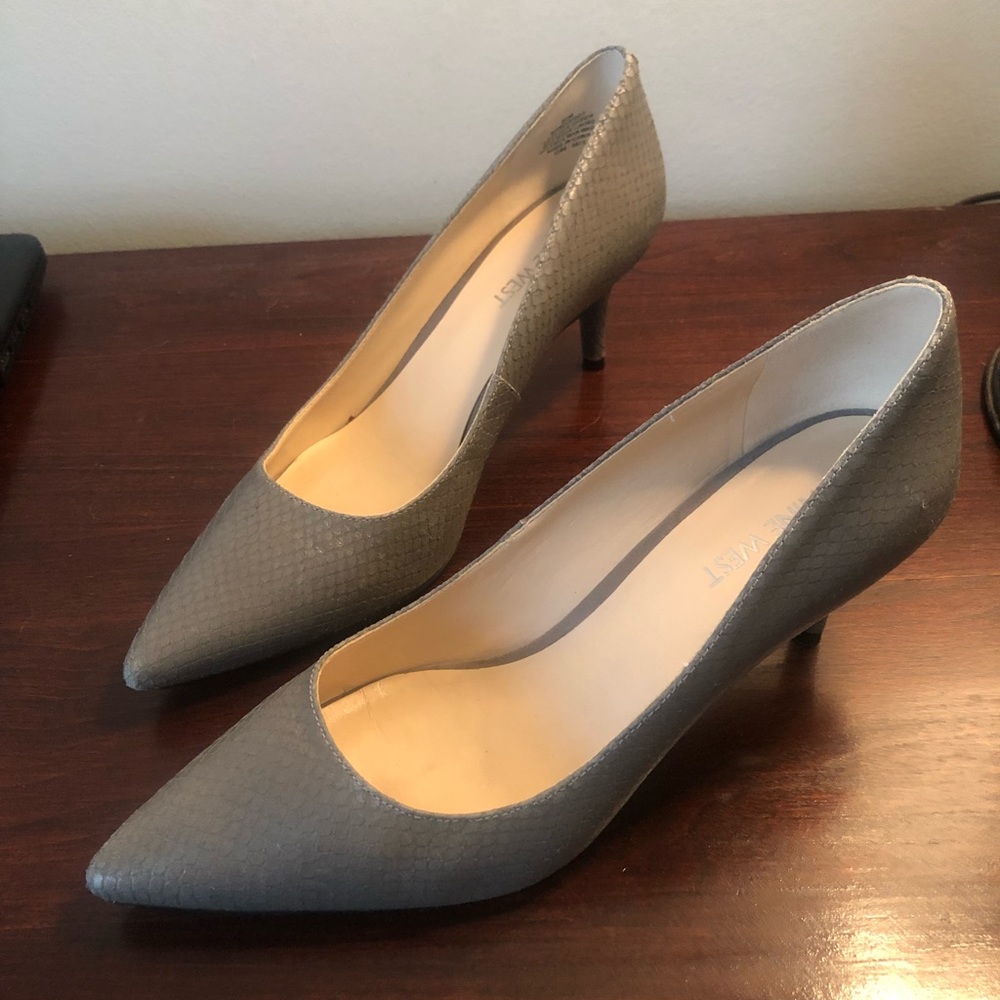 NINE WEST HEELS size 8.5